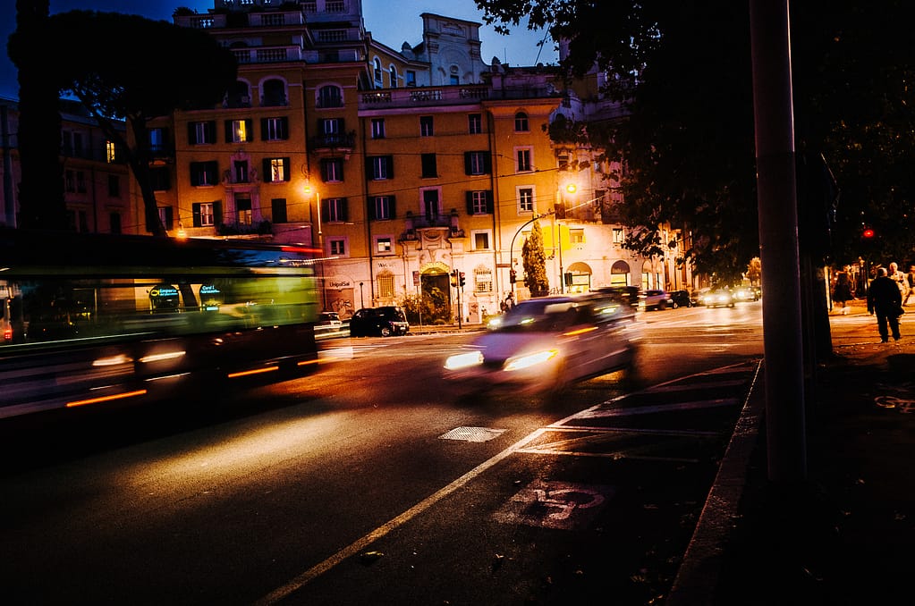 Strassenverkehr in Rom